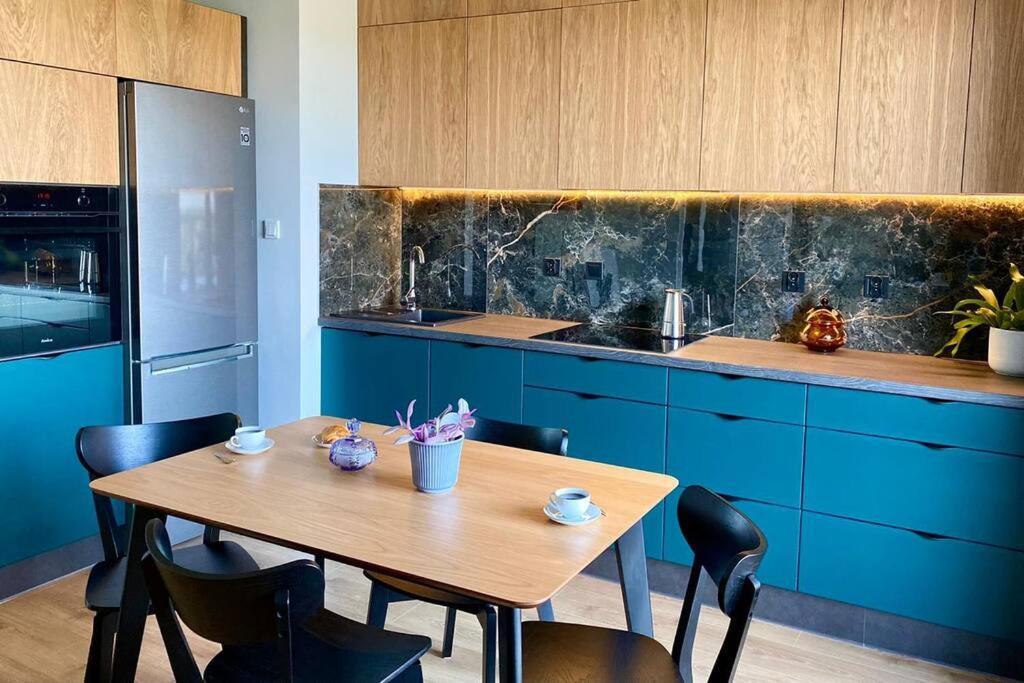 فروتسواف Cozy, Bright & Sunny Apartment With Terrace! المظهر الخارجي الصورة